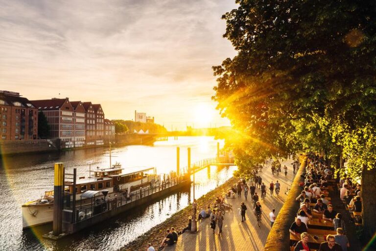 DEU99999990077827042_sized_800_0