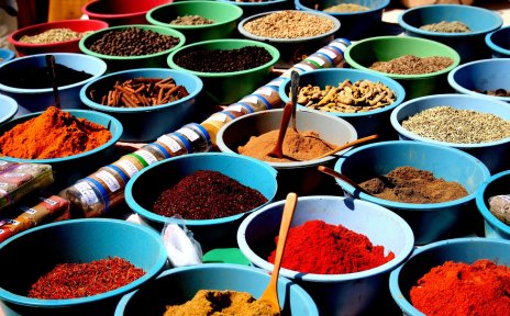 essen-gewuerze-orientalisch-markt-quelle-leichtebilder