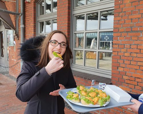 _KEY VISUAL Fisch-Happen-Tour Fischhappen bei Abelmann 20210422_114547 (c) Tanja Mehl_Erlebnis Bremerhaven GmbH